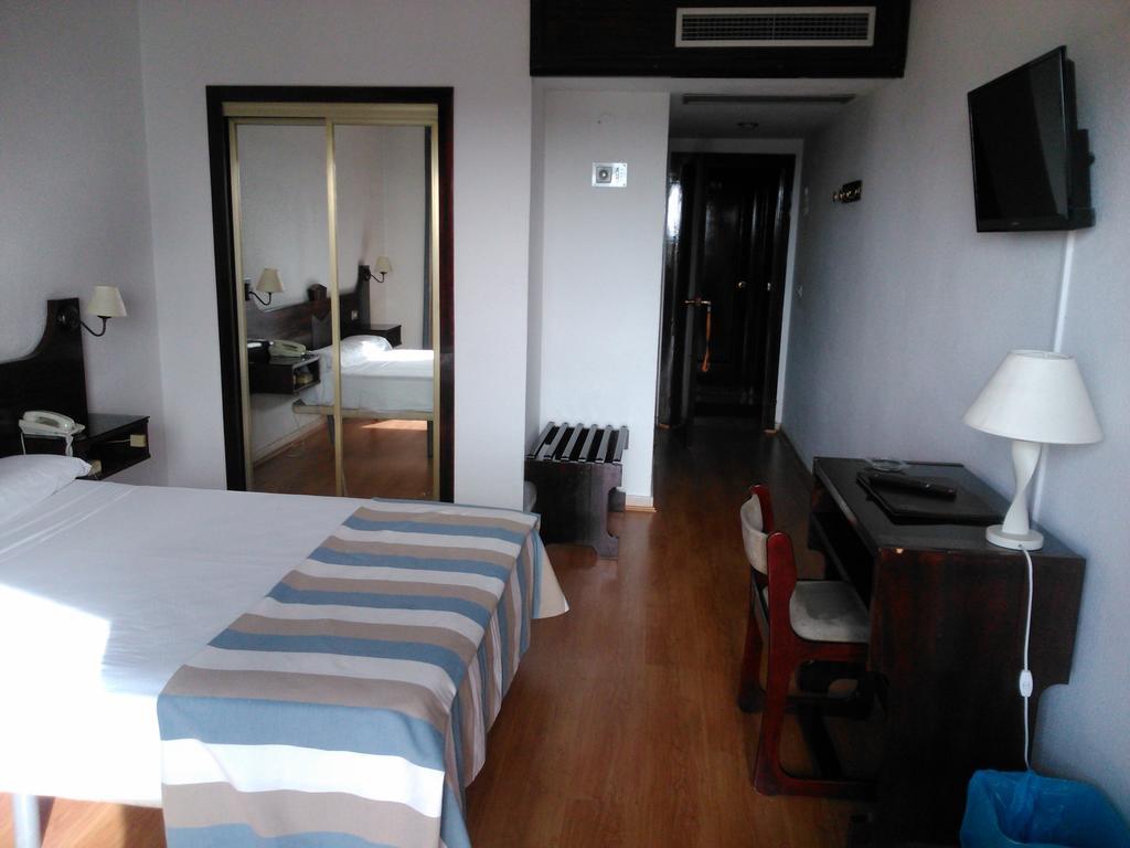 Hotel Lisboa Badajoz Exterior photo